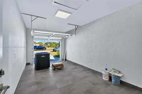 1346 NW 44th Street Miami FL 33142