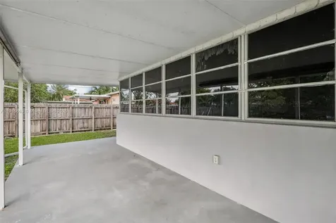 6230 E 2nd Avenue Hialeah FL 33013