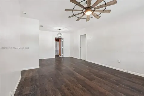 6230 E 2nd Avenue Hialeah FL 33013