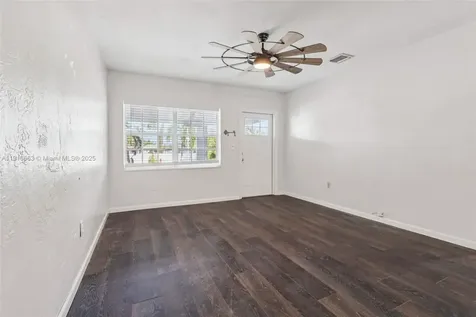 6230 E 2nd Avenue Hialeah FL 33013