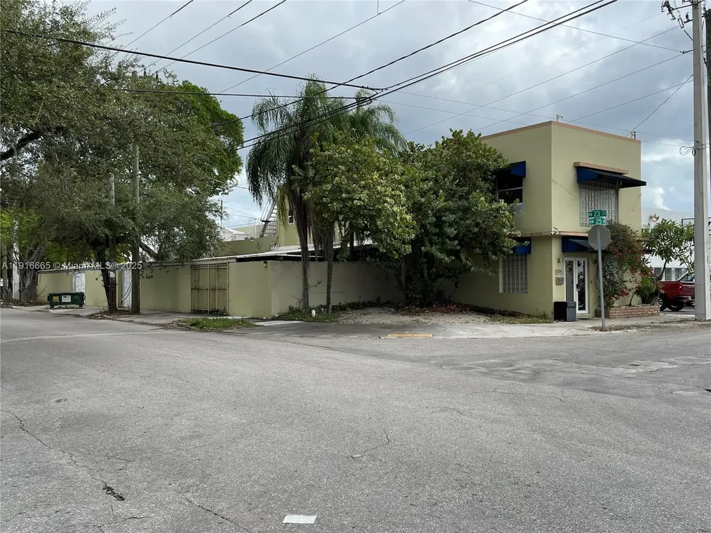 2299 NW 25th Avenue Miami FL 33142