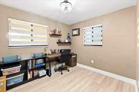 17121 NW 82nd Avenue Hialeah FL 33015