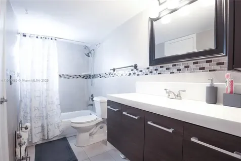 7561 NW 16th Street Plantation FL 33313