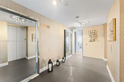 1100 Biscayne Boulevard Miami FL 33132