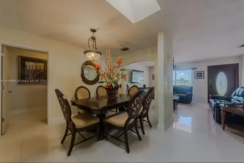 10260 SW 48th Street Miami FL 33165