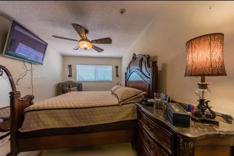 10260 SW 48th Street Miami FL 33165