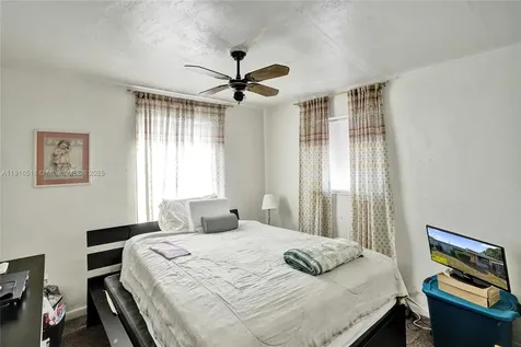 3620 SW 58th Avenue West Park FL 33023