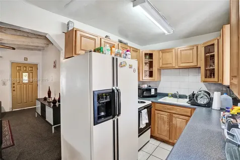 3620 SW 58th Avenue West Park FL 33023