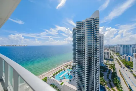 4111 S Ocean Drive Hollywood FL 33019