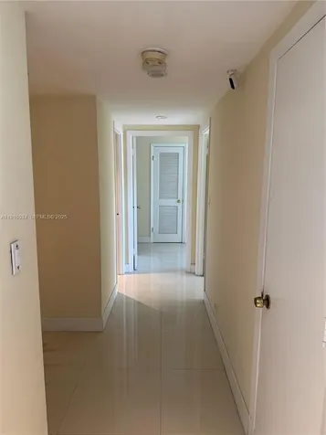 800 NE 195th Street Miami FL 33179