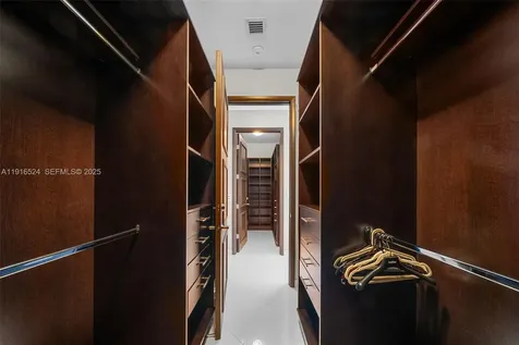 16001 Collins Avenue Sunny Isles Beach FL 33160