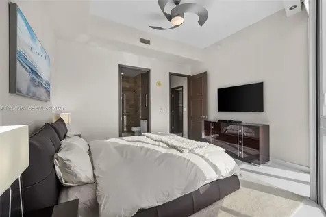 16001 Collins Avenue Sunny Isles Beach FL 33160