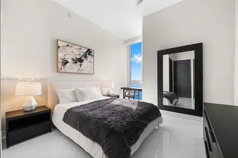 16001 Collins Avenue Sunny Isles Beach FL 33160
