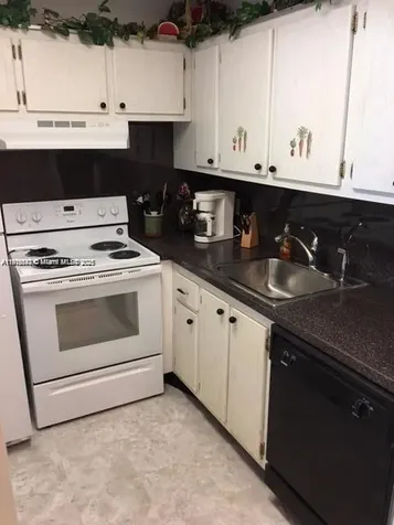 79 Sussex West Palm Beach FL 33417