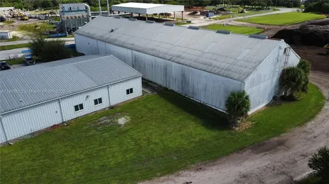 925 SW 74th Avenue SW Vero Beach FL 32968
