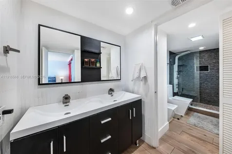 1541 Brickell Avenue Miami FL 33129