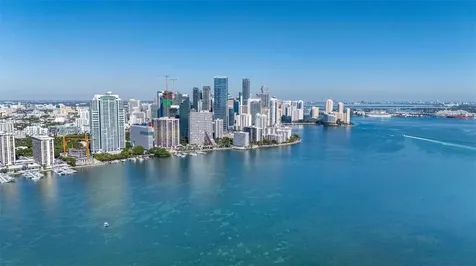 1541 Brickell Avenue Miami FL 33129