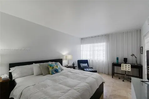 100 Lincoln Road Miami Beach FL 33139
