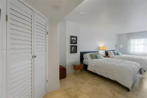 100 Lincoln Road Miami Beach FL 33139
