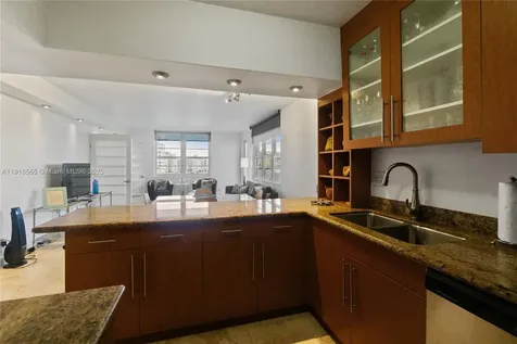 100 Lincoln Road Miami Beach FL 33139
