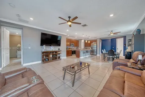 4147 Rosa Drive Deerfield Beach FL 33064