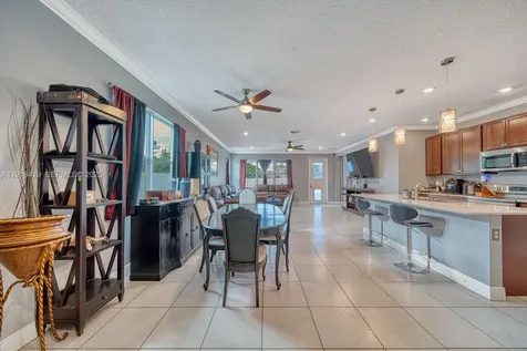 4147 Rosa Drive Deerfield Beach FL 33064