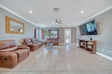 4147 Rosa Drive Deerfield Beach FL 33064