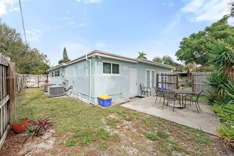 112 Milton Street Lantana FL 33462