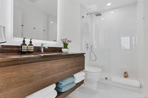 350 Ocean Drive Key Biscayne FL 33149