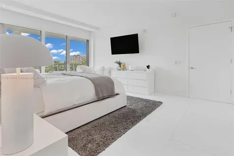 350 Ocean Drive Key Biscayne FL 33149