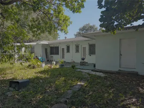 335 - 337 NE 168th Street North Miami Beach FL 33162