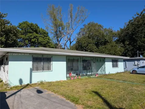 335 - 337 NE 168th Street North Miami Beach FL 33162