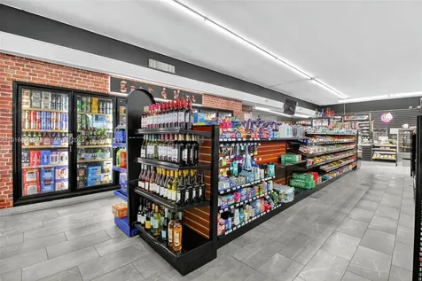 Convenience S/smoke Shop Store & Smoke Shop For Sale Miami FL 33126