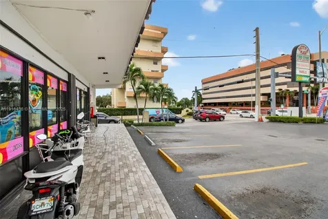 Convenience S/smoke Shop Store & Smoke Shop For Sale Miami FL 33126