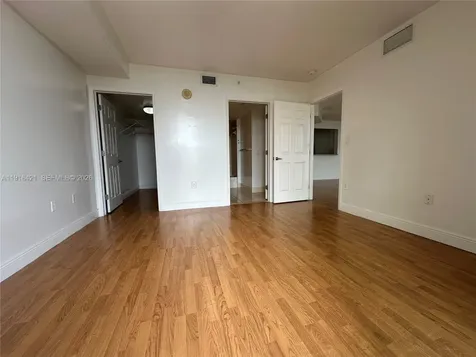 900 SW 8th Street Miami FL 33130