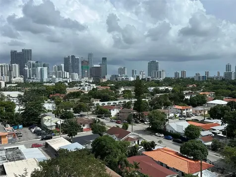 900 SW 8th Street Miami FL 33130