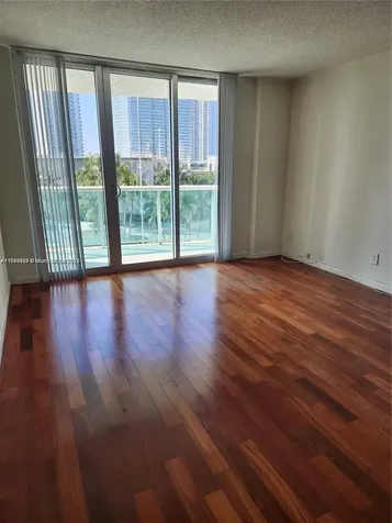 19370 Collins Avenue Sunny Isles Beach FL 33160