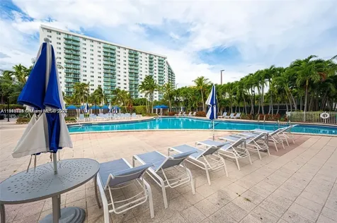 19370 Collins Avenue Sunny Isles Beach FL 33160