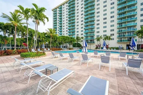 19370 Collins Avenue Sunny Isles Beach FL 33160