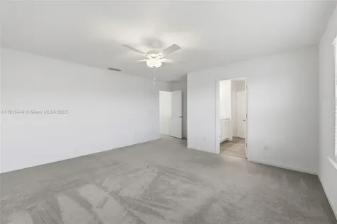 9852 Lemon Balm Way Jacksonville FL 32219