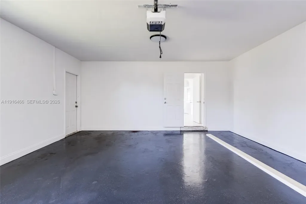 5425 Madison Street Hollywood FL 33021
