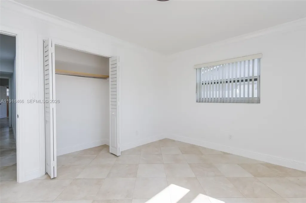 5425 Madison Street Hollywood FL 33021