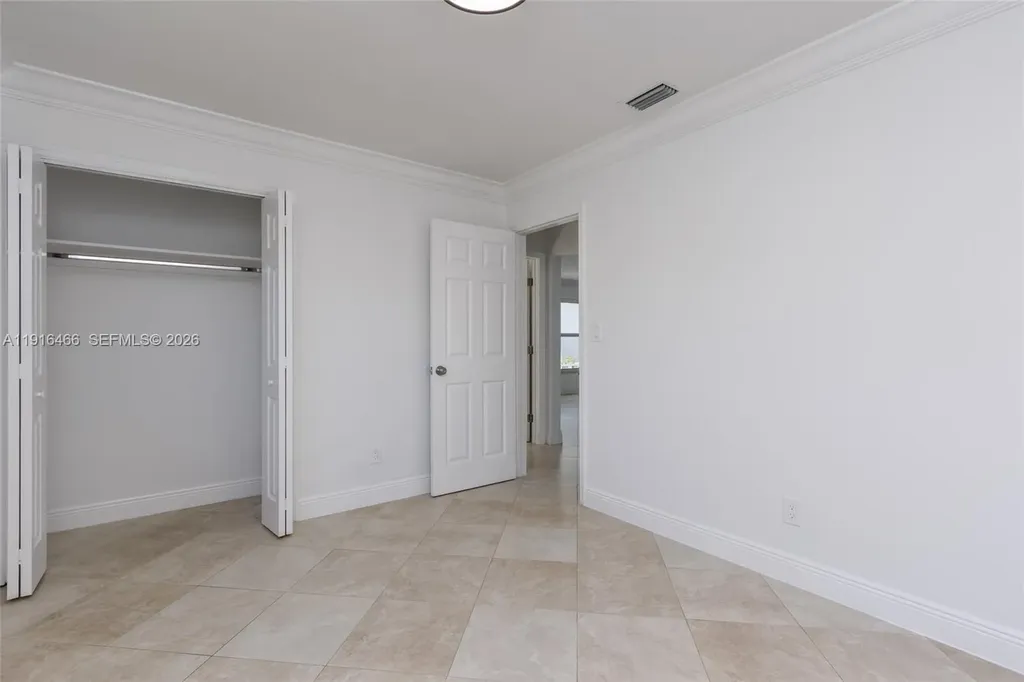5425 Madison Street Hollywood FL 33021