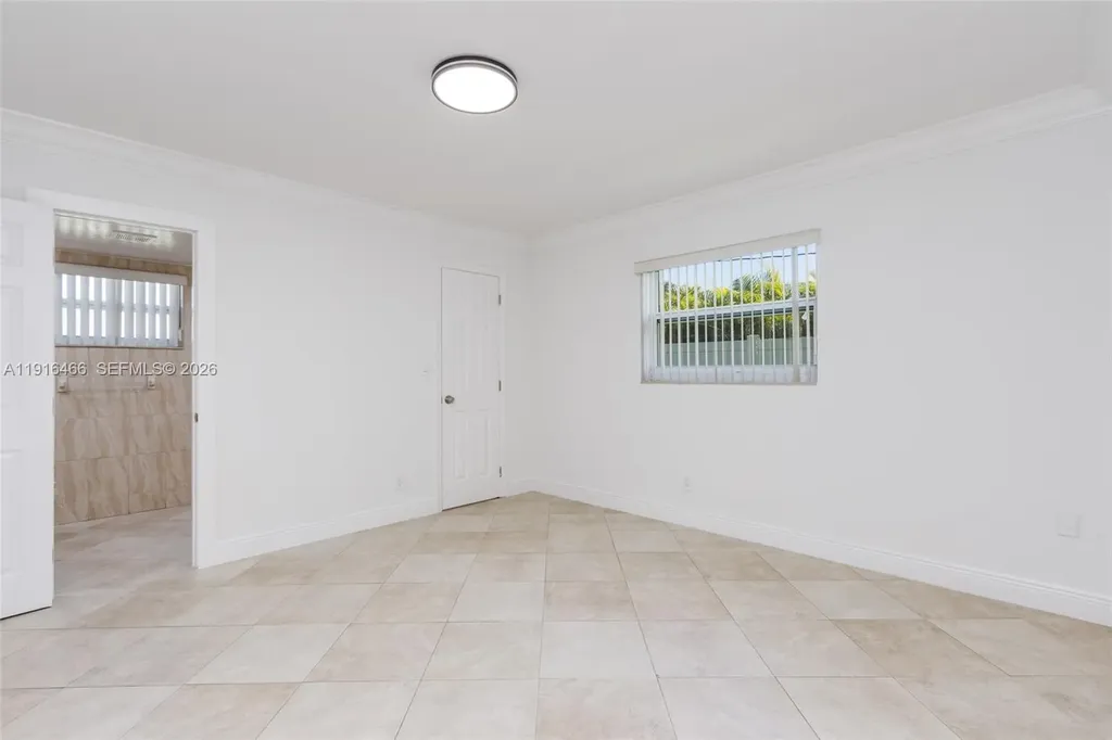 5425 Madison Street Hollywood FL 33021