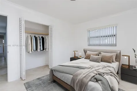 5425 Madison Street Hollywood FL 33021