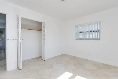 5425 Madison Street Hollywood FL 33021