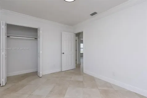 5425 Madison Street Hollywood FL 33021