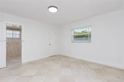 5425 Madison Street Hollywood FL 33021