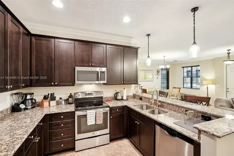 9064 Capistrano Street N Naples FL 34113