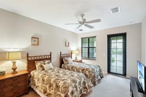 9064 Capistrano Street N Naples FL 34113